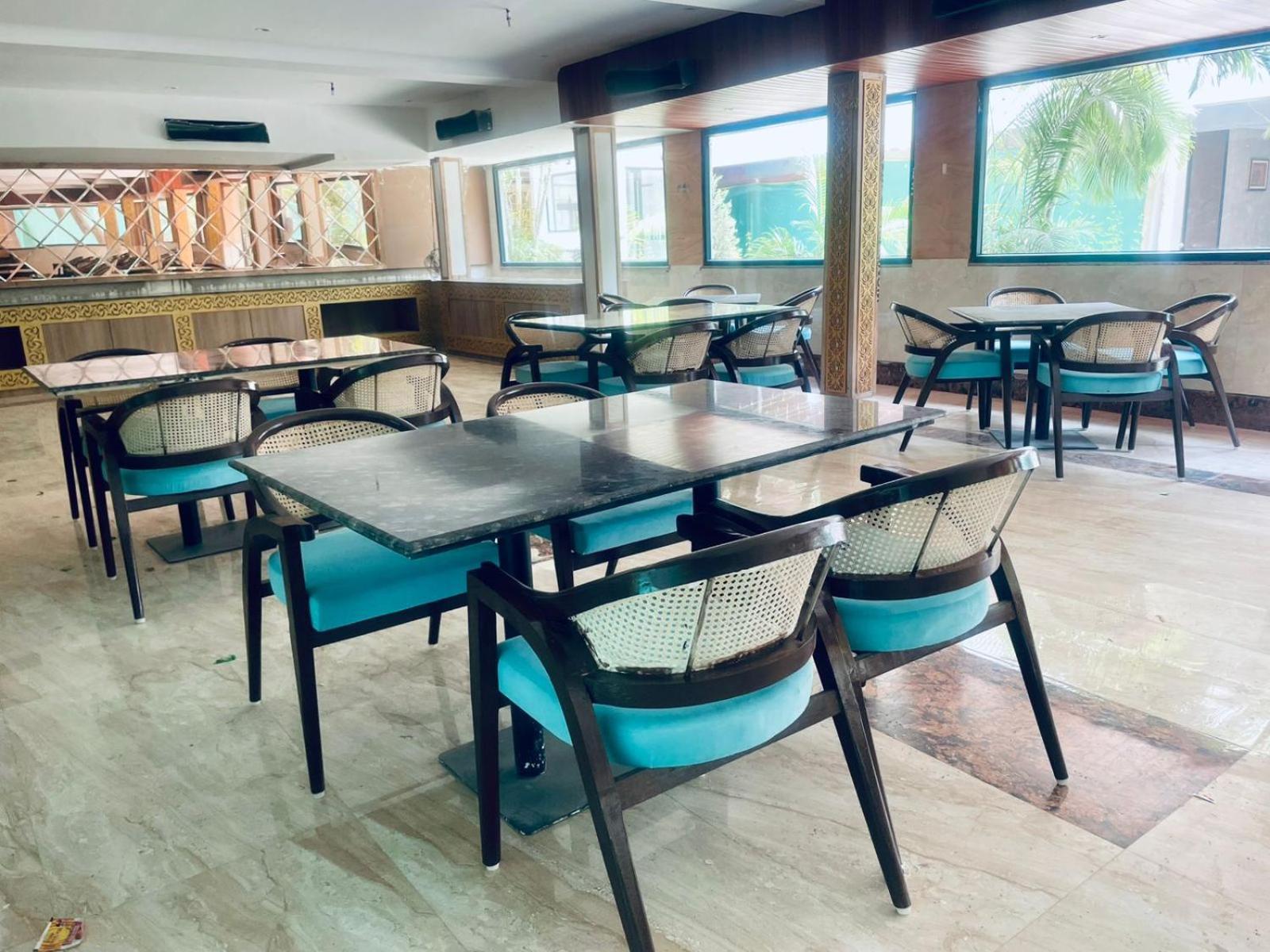 Country Inn Ayodhya - Opposite Airport 外观 照片